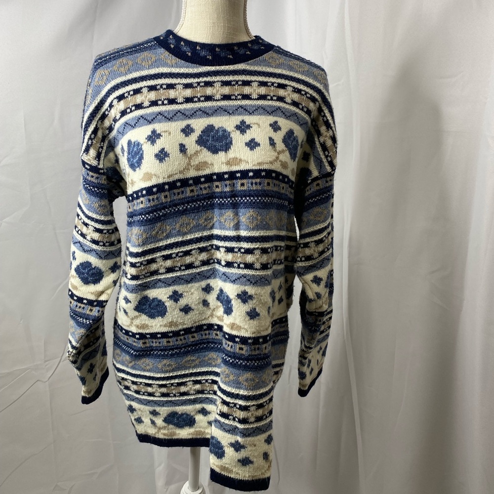 Spunky vintage sweater size Large